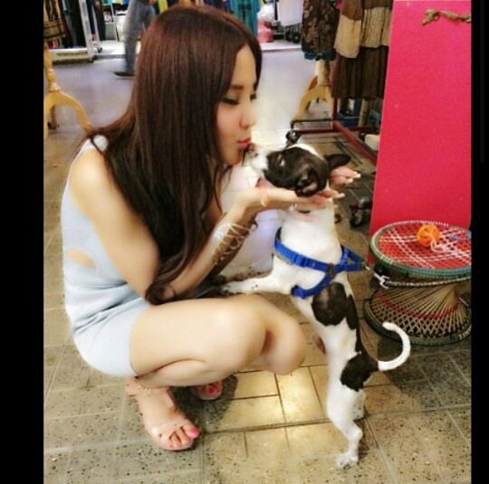 เปิ้ล ไอริณ นางฟ้าที่ลงมาซื้อขนตากับคอนแทคเลนท์
