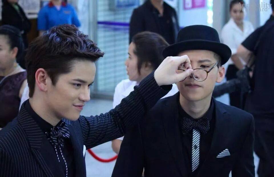 พรมแดงเต๋าคชา