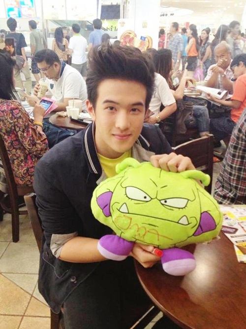 เจมส์ มาร์ ปัด!!ปล่อยภาพหลุดยืนฉี่ โปรโมทละคร