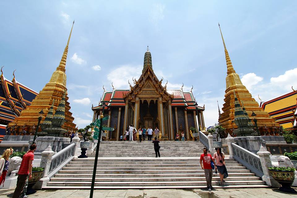 วัดพระแก้ว (Wat Phra kaeo) สวยงามยิ่งใหญ่อลังการงานสร้าง