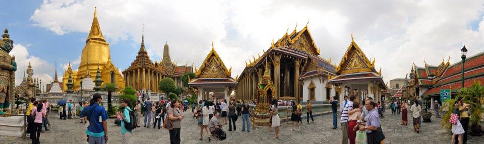 วัดพระแก้ว (Wat Phra kaeo) สวยงามยิ่งใหญ่อลังการงานสร้าง