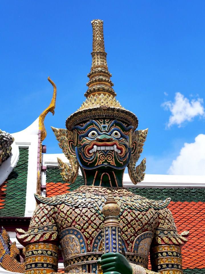 วัดพระแก้ว (Wat Phra kaeo) สวยงามยิ่งใหญ่อลังการงานสร้าง