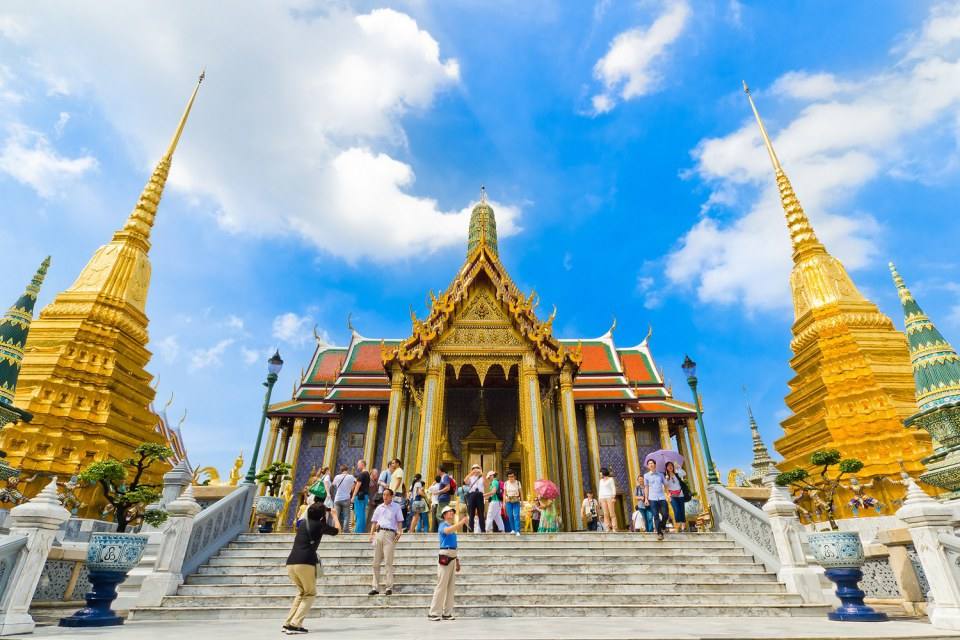 วัดพระแก้ว (Wat Phra kaeo) สวยงามยิ่งใหญ่อลังการงานสร้าง