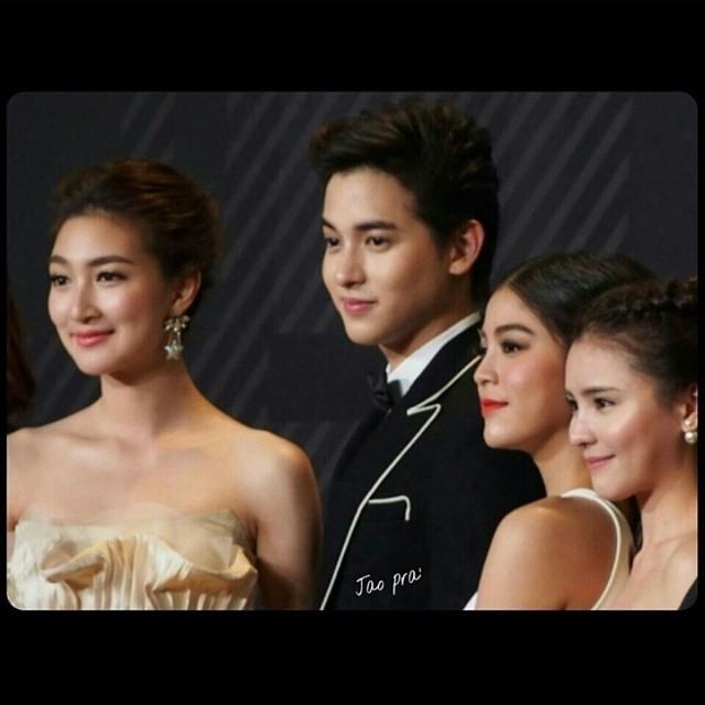 แพนเค้ก & เจมส์จิ จากงาน EMBASSY DIPLOMAT SCREENS BY AIS