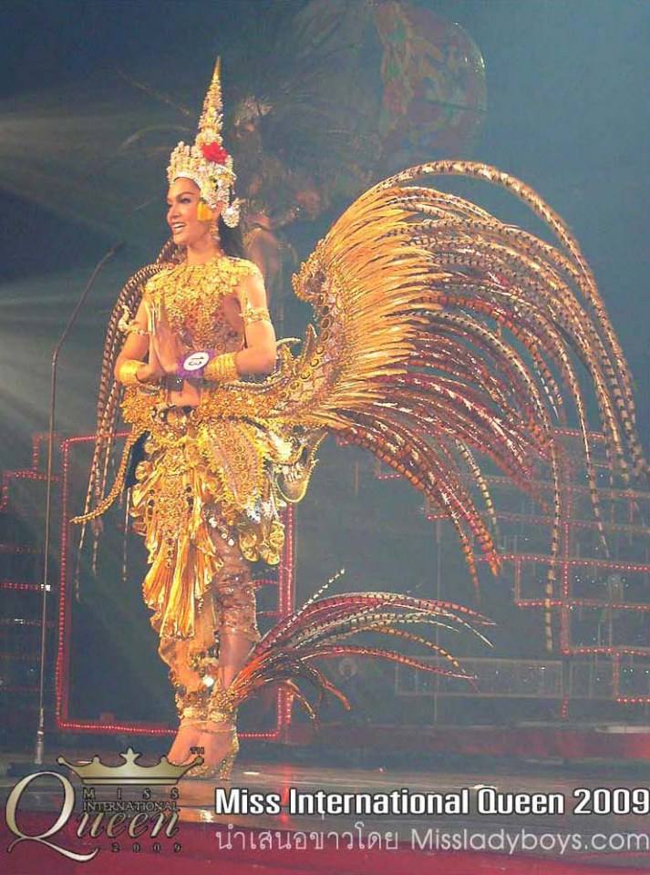 ชุดประจำชาติไทย