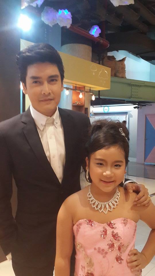 ดาราเดินพรมแดงร่วมงานนาฎราช  2557  (ครั้งที่ 5)