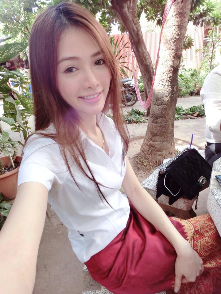 ลูกน้ำ Miss Lao 2011