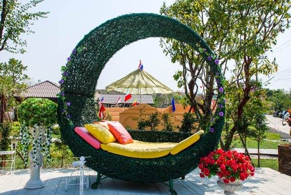 &ldquo;เพ ลา เพลิน&rdquo; พาเพลินในอุทยานดอกไม้มาแรงแห่งภาคอีสาน