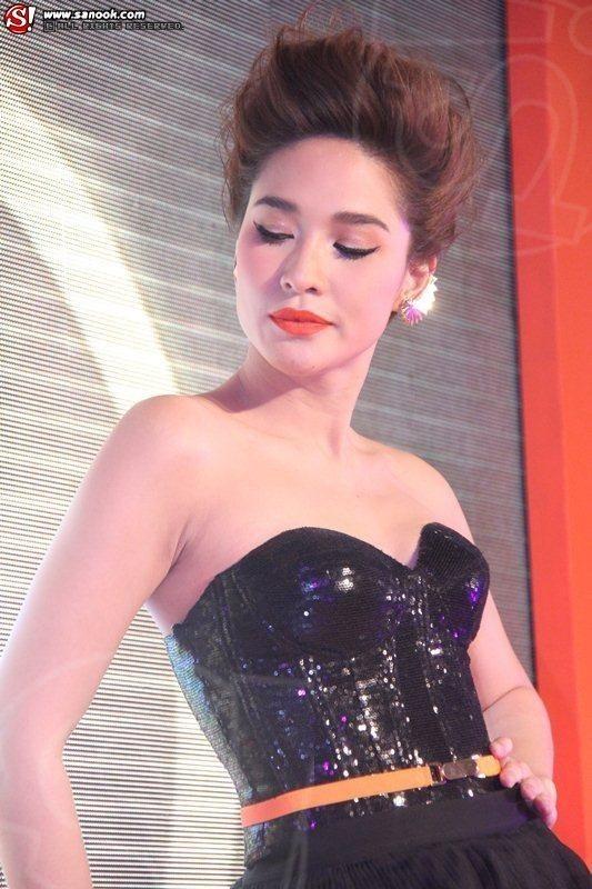 เริ่ด เริ่ด เริ่ด ใครแซ่บกว่า^^