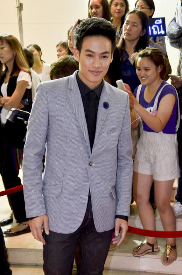 ดาราเดินพรมแดง งานประกาศผลรางวัล Great Award 2557 โดยหนังสือพิมพ์ ดาราเดลี่
