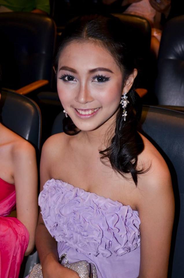 ดาราเดินพรมแดง งานประกาศผลรางวัล Great Award 2557 โดยหนังสือพิมพ์ ดาราเดลี่