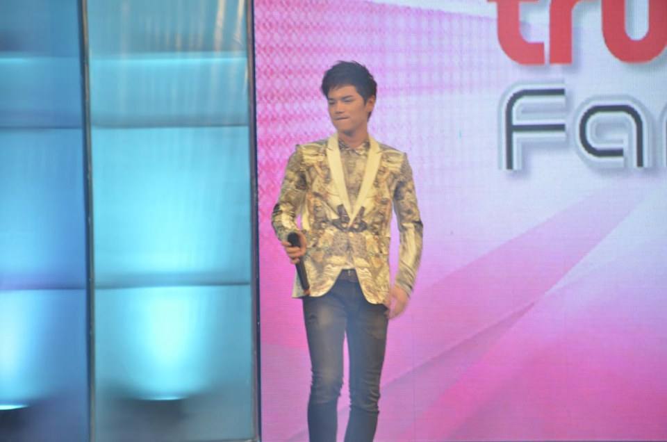 ดาราเดินพรมแดง งานประกาศผลรางวัล Great Award 2557 โดยหนังสือพิมพ์ ดาราเดลี่