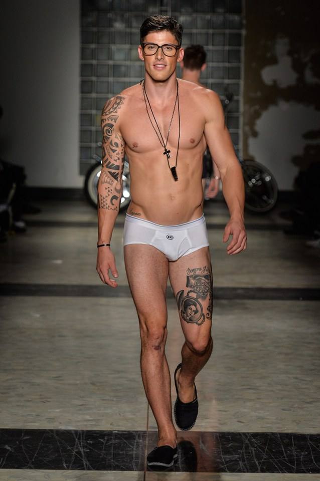 หนุ่มๆบนแคทวอล์ค Elian Gallardo Underwear Fashion Show