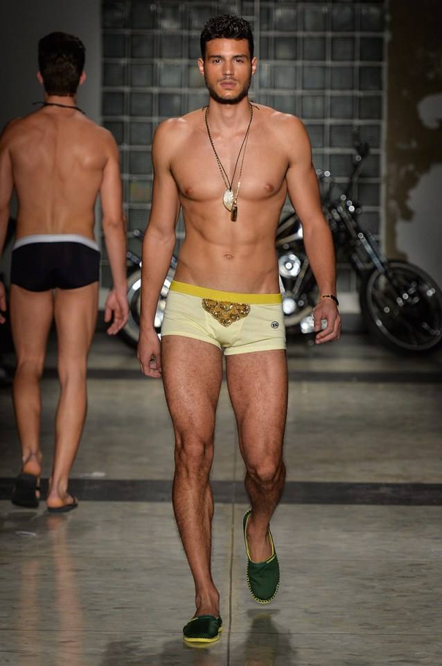 หนุ่มๆบนแคทวอล์ค Elian Gallardo Underwear Fashion Show