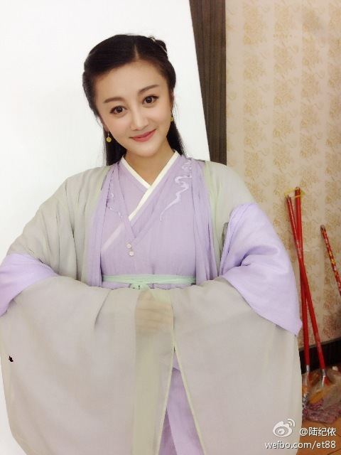 Hua Qian Gu《花千骨》2014 part15