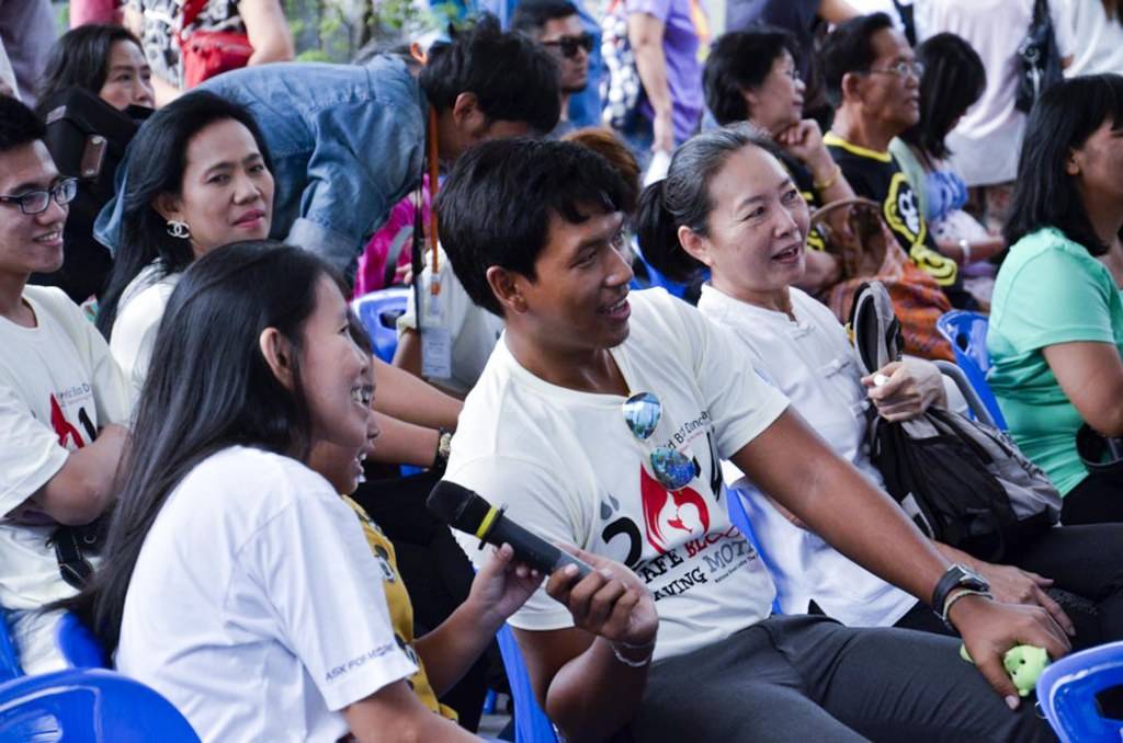 เหล่าศิลปินและดาราร่วมงานวันบริจาคโลหิตโลก