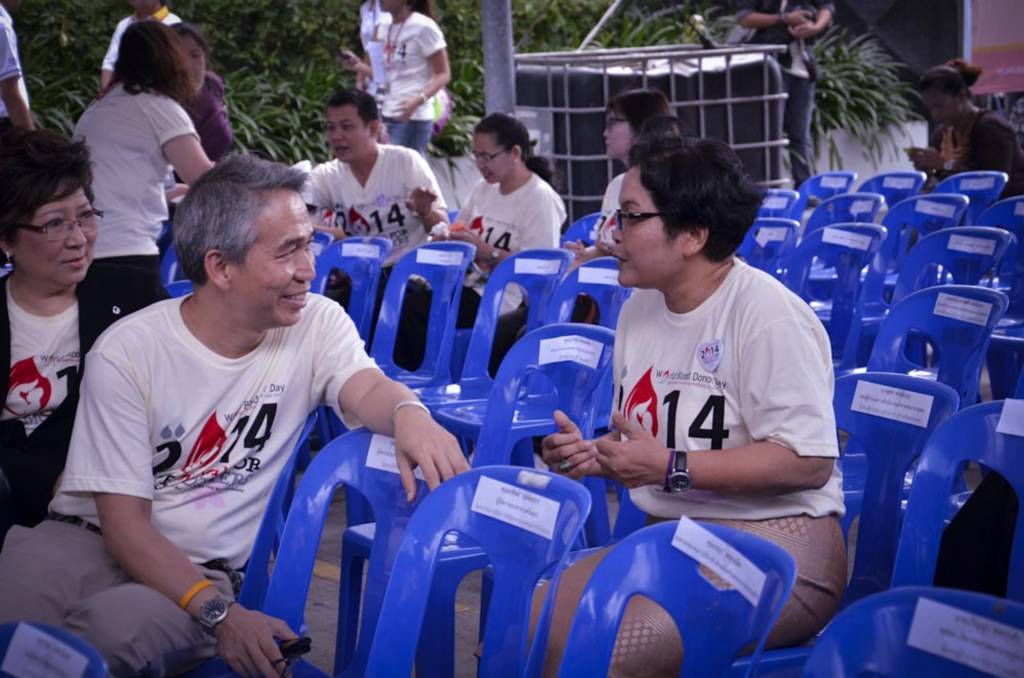 เหล่าศิลปินและดาราร่วมงานวันบริจาคโลหิตโลก