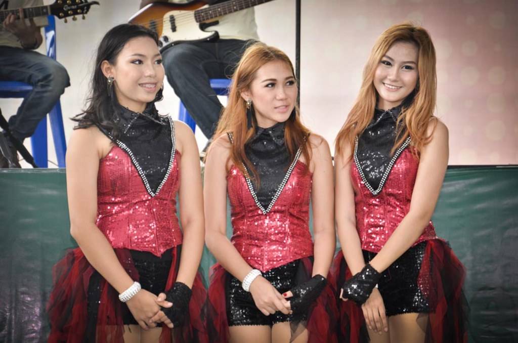 เหล่าศิลปินและดาราร่วมงานวันบริจาคโลหิตโลก