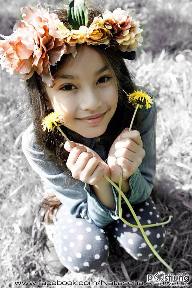 น้องนาทัชชา ใครเห็นเป็นต้องหลงรัก