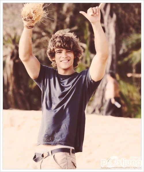 Brenton Thwaites เจ้าชายPhilip จากหนัง Maleficent