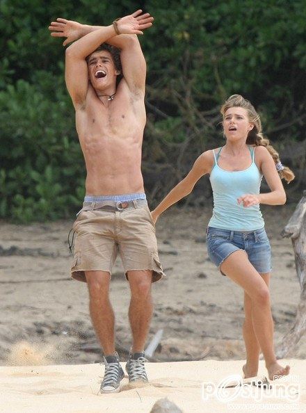Brenton Thwaites เจ้าชายPhilip จากหนัง Maleficent