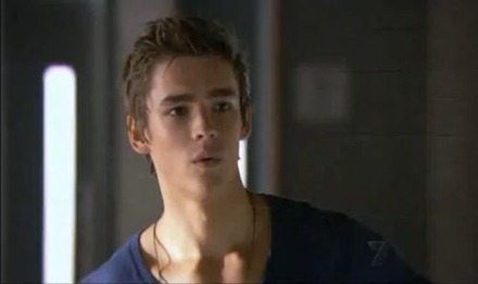 Brenton Thwaites เจ้าชายPhilip จากหนัง Maleficent