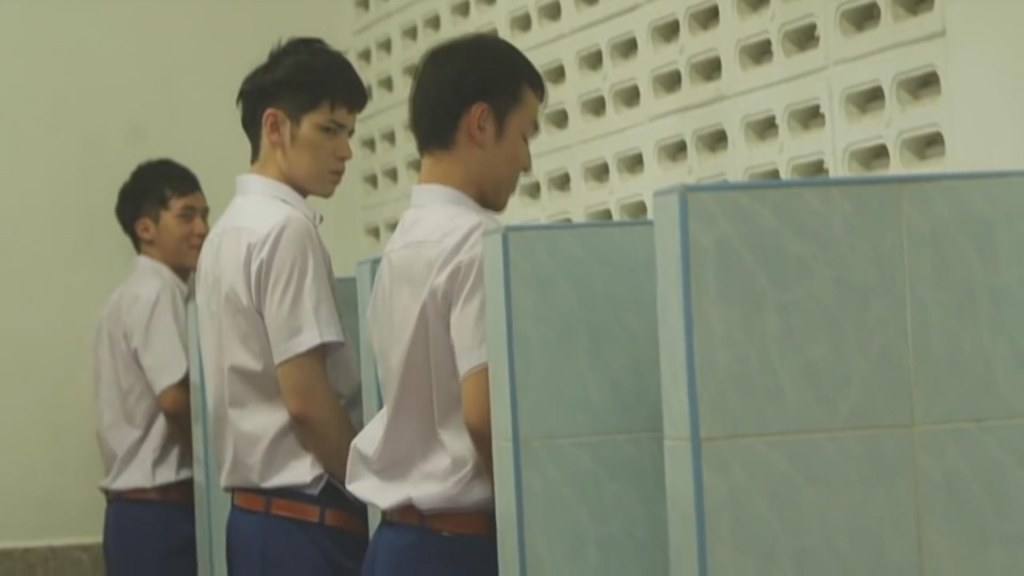 ใผได้เบิ่งแด่ม่วนอยู่บ่อ ถ้าเป็นหนังเกย์คงชิเป็นตาเบิ่งเน๊าะ  ประโยคสัญญารัก