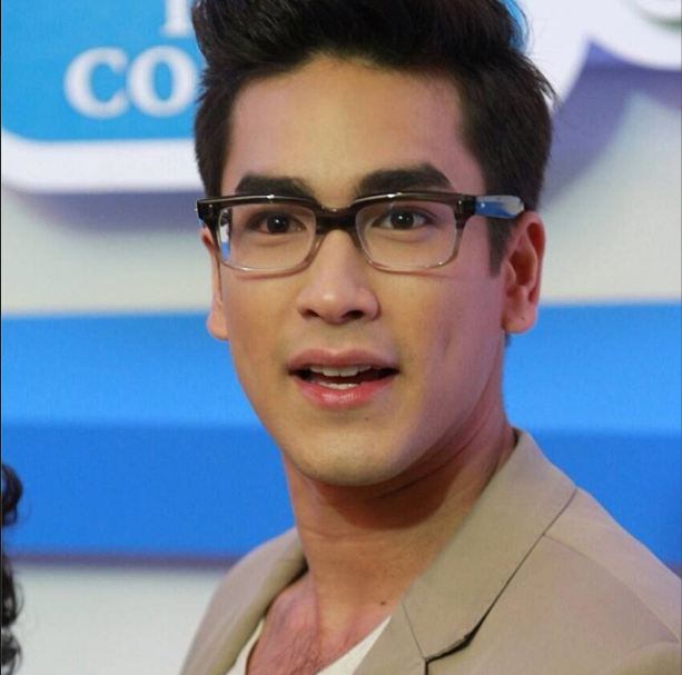 ณเดชน์ คูกิมิยะ กับอิริยาบถขี้เล่น หล่อฟุดๆ