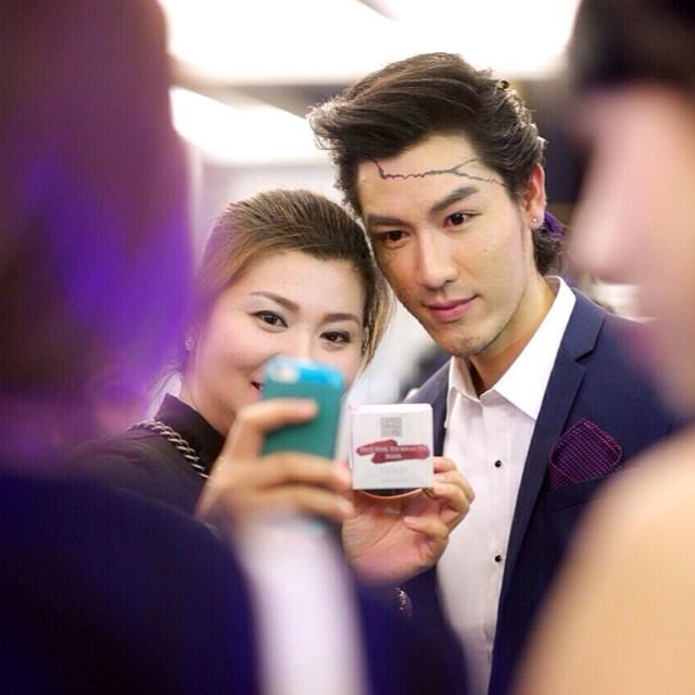 เก็บตก "ผู้ชาย" ในงานเปิดตัว"ห้องหุ่น" เป๊ะเว่อร์