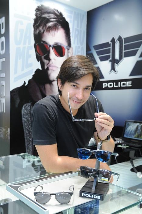 &ldquo;หลุยส์&rdquo; ช้อปแว่นกันแดดเท่ห์ๆ แบบนักเตะ &ldquo;เนย์ มาร์&rdquo;