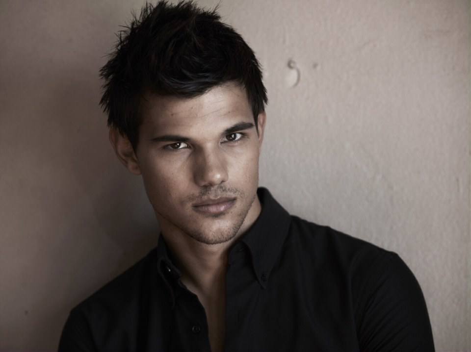 Taylor Lautner หล่อทุกมุม