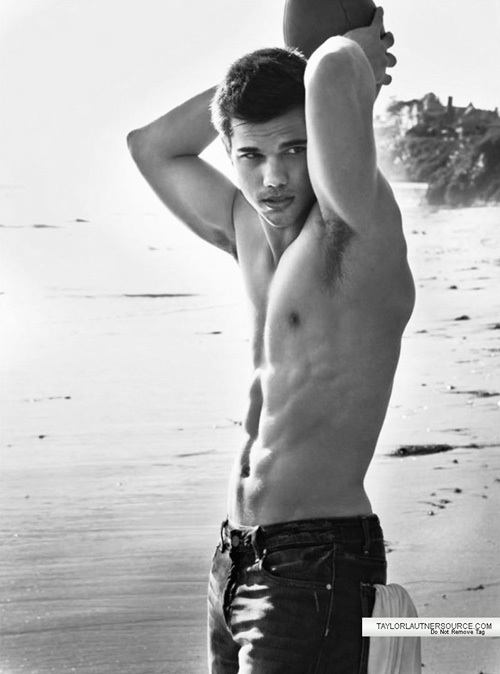 Taylor Lautner หล่อทุกมุม