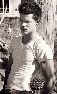 Taylor Lautner หล่อทุกมุม