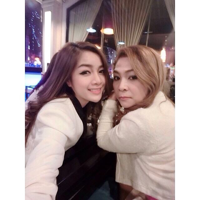 May Laong เมย์ ละออง ดารา สาวลาวน่ารัก