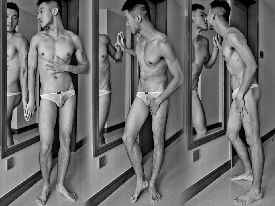 เอะอะๆก็โป๊ เอะอะๆก็โป๊
