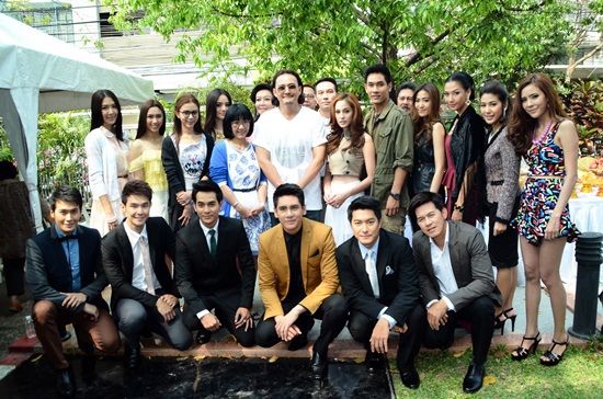 มาดูนักเเสดงละครหัวใจเถื่อน พุธนี้เเซ่บเเน่!! ช่อง 7