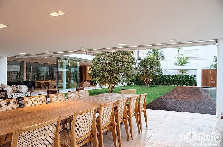 Urban Residence by Marcelo Sodr&eacute;