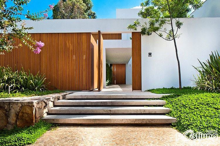 Urban Residence by Marcelo Sodr&eacute;