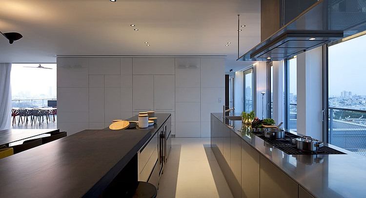 Antokolsky Penthouse by Pitsou Kedem Architects