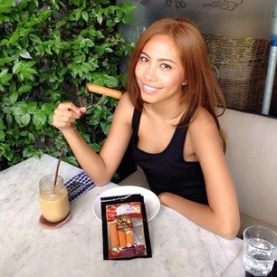 ดารากับ Bucher Schweinewurst
