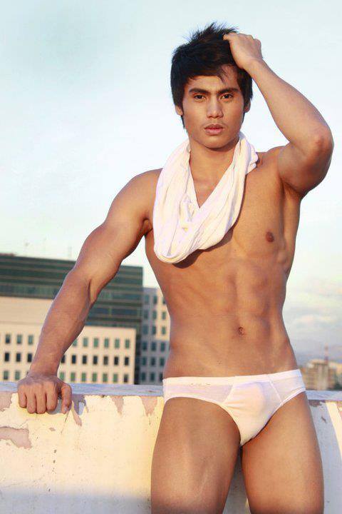 หนุ่มๆ เนื้อๆ แน่นๆ