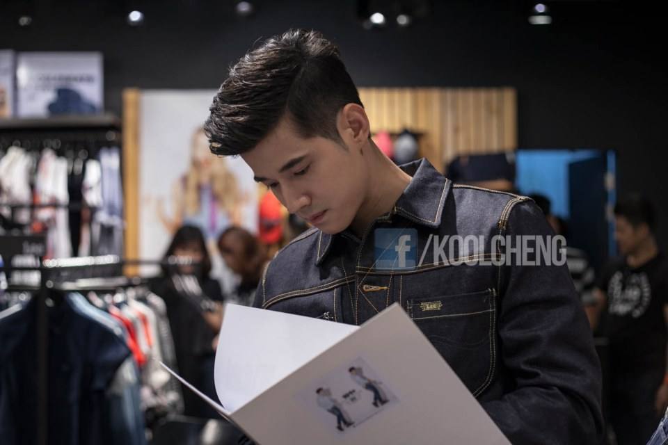 Mario Maurer, Koolcheng Trịnh T&uacute; Trung - Leejeans Event