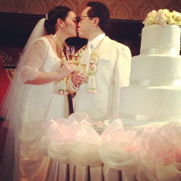 ตั๊ก บงกช แต่งกับคุณบุญชัย เบญจรงคกุล นักธุรกิจร่ำรวยอันดับต้นๆของไทย