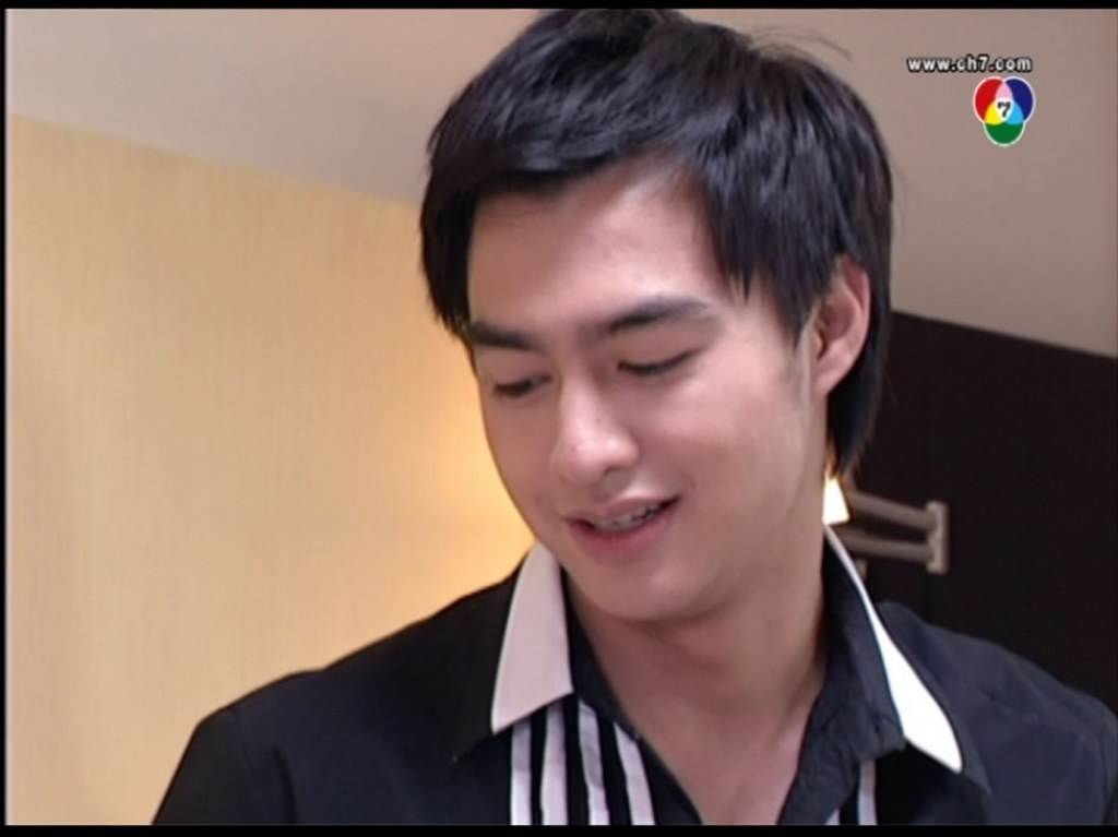 บ่มีฉากถอดเสื้อ ถอดผ้าแด่เน๊าะ อยากเห็นหุ่นตอนนี้และปัจจุบันแท้ๆ[ธาวิน]