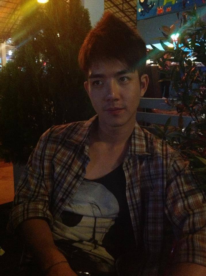 มีแฟนแล้วบ่นี่ ว่าชิไปสู่ขอบ่ทันเสียแล้ว คริๆ [ Joe Lims จ๊าโฟ ]