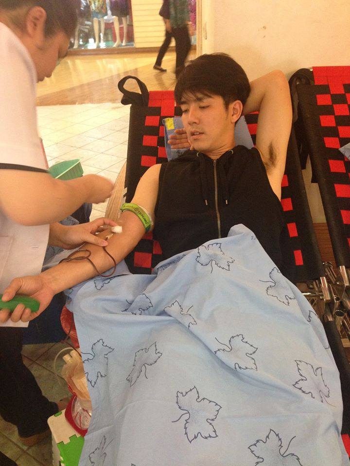 มีแฟนแล้วบ่นี่ ว่าชิไปสู่ขอบ่ทันเสียแล้ว คริๆ [ Joe Lims จ๊าโฟ ]