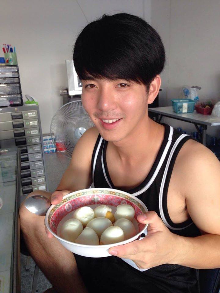มีแฟนแล้วบ่นี่ ว่าชิไปสู่ขอบ่ทันเสียแล้ว คริๆ [ Joe Lims จ๊าโฟ ]