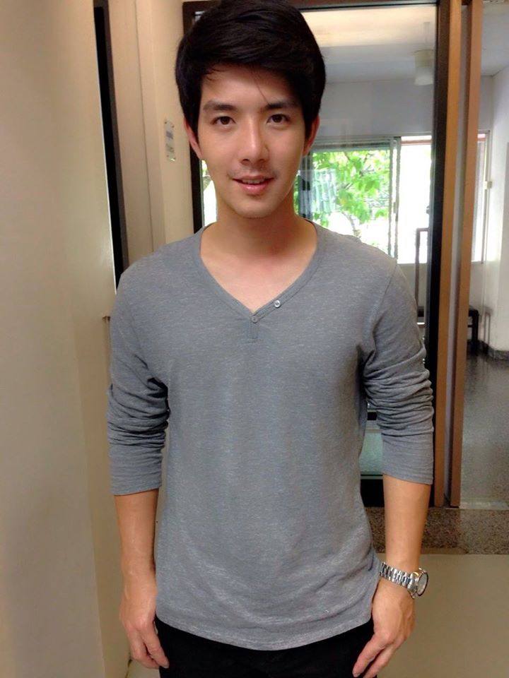 มีแฟนแล้วบ่นี่ ว่าชิไปสู่ขอบ่ทันเสียแล้ว คริๆ [ Joe Lims จ๊าโฟ ]