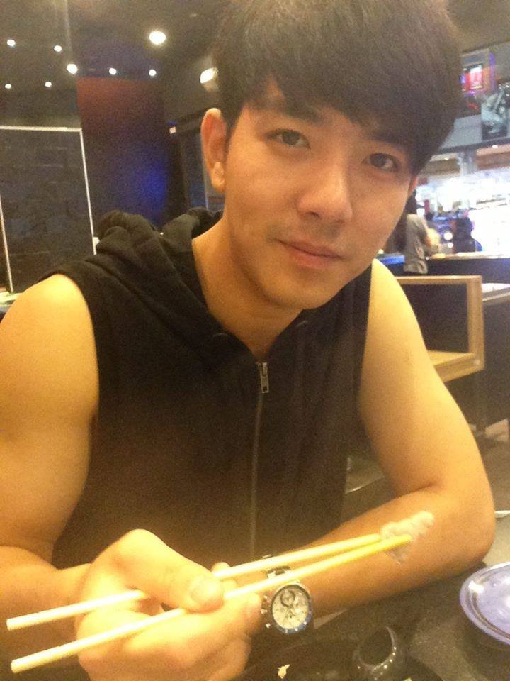 มีแฟนแล้วบ่นี่ ว่าชิไปสู่ขอบ่ทันเสียแล้ว คริๆ [ Joe Lims จ๊าโฟ ]