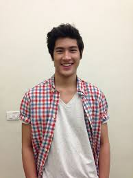 หนุ่มดาวรุ่งจากละครดัง